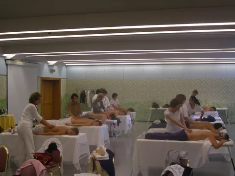 2008.ANTISTRESS MASSAGE  Corso Lago Maggiore. Italia