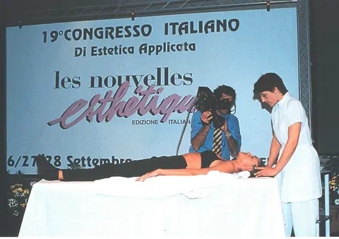 1994. 19 Congreso de Estetica Aplicada . Italia