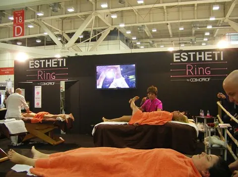 2011 Cosmoprof Demostracion en Estheti Ring