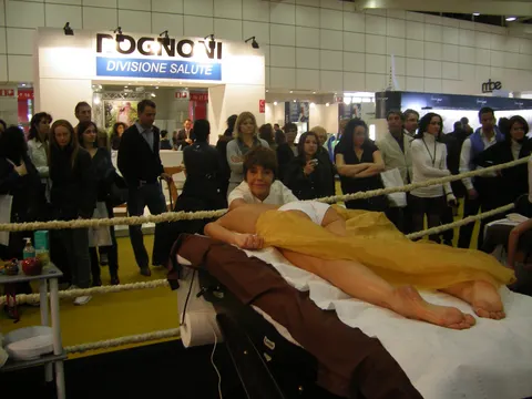 2011 - ESTHETIRING Cosmoprof BOLOGNA. Demostración en vivo- Trapias Manuales